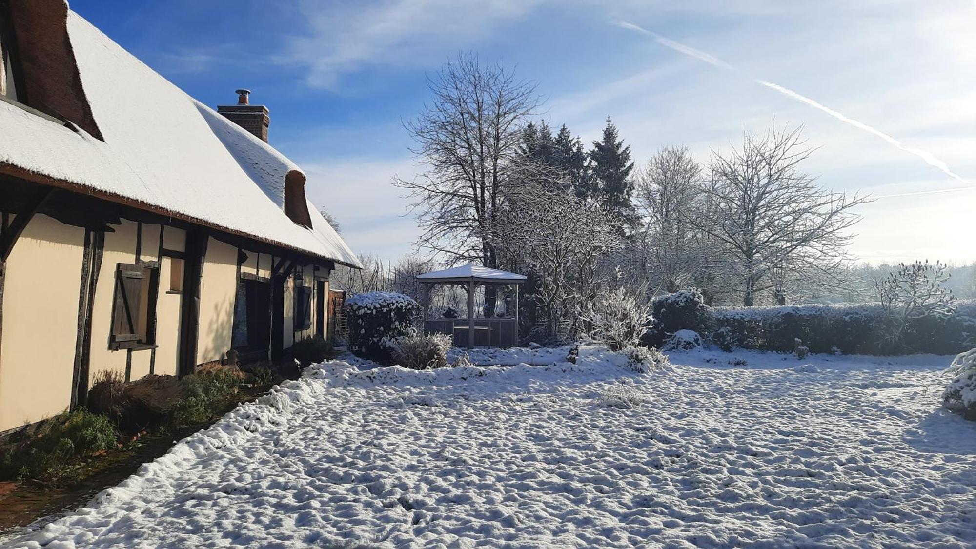 Les 2 Chaumieres Avec Piscine Villa Epinay Exterior foto