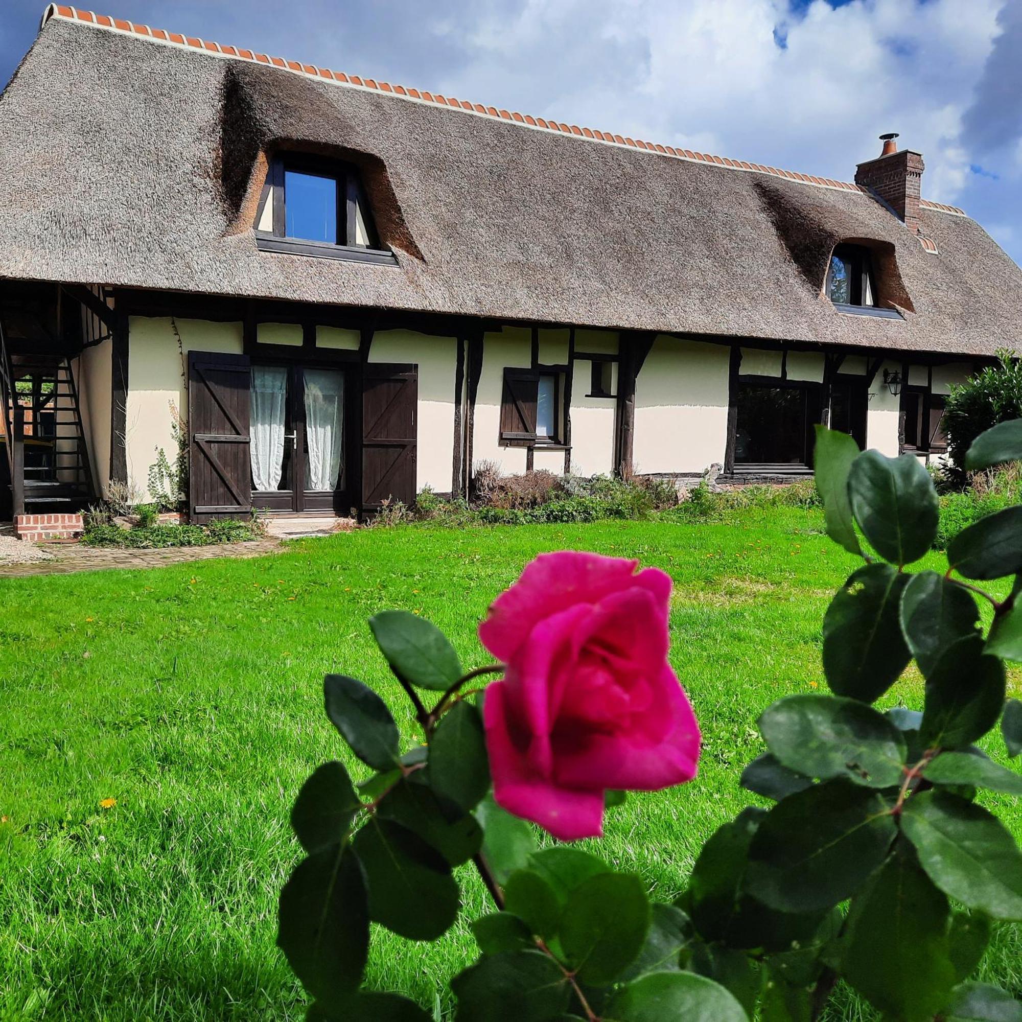 Les 2 Chaumieres Avec Piscine Villa Epinay Exterior foto